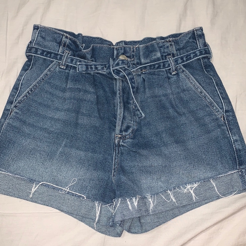 Hollister ultra high rise mom shorts